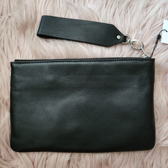 Skagen Denmark zip pouch wristlet black leather - Picture 3 of 11